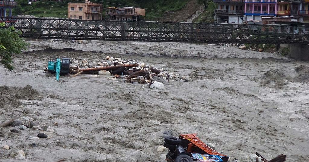 Uttarakhand Rain: उत्तराखंड में बारिश ने मचाई तबाही, बदरीनाथ और यमुनोत्री हाईवे जगह-जगह बंद, येलो अलर्ट जारी